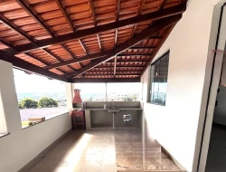 CASA À VENDA -BAIRRO PROVIDÊNCIA -PARÁ DE MINAS - MG