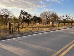 VENDO SÍTIO EM TRINDADE - PARÁ DE MINAS - MG