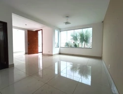 CASA ALTO PADRÃO À VENDA - BAIRRO SÃO JOSÉ - PARÁ DE MINAS - MG