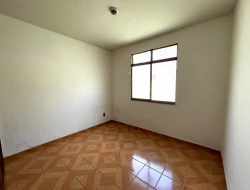 CASA DE ESQUINA À VENDA - BAIRRO SÃO FRANCISCO - PARÁ DE MINAS - MG