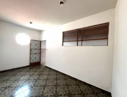 CASA DE ESQUINA À VENDA - BAIRRO SÃO FRANCISCO - PARÁ DE MINAS - MG