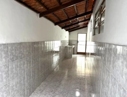 CASA DE ESQUINA À VENDA - BAIRRO SÃO FRANCISCO - PARÁ DE MINAS - MG