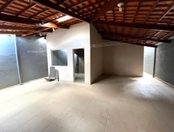 CASA À VENDA - BAIRRO RECANTO DA LAGOA - PARÁ DE MINAS - MG