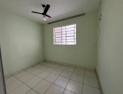 CASA À VENDA - CENTRO - PARÁ DE MINAS - MG