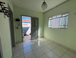 CASA À VENDA - CENTRO - PARÁ DE MINAS - MG