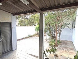 CASA À VENDA - BAIRRO SANTO ANTÔNIO - PARÁ DE MINAS - MG