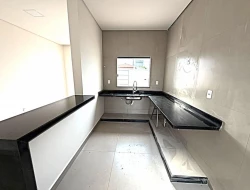 CASA À VENDA - BAIRRO PROVIDÊNCIA - PARÁ DE MINAS -MG