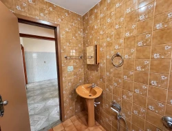 CASA À VENDA - BAIRRO SANTO ANTÔNIO - PARÁ DE MINAS -MG
